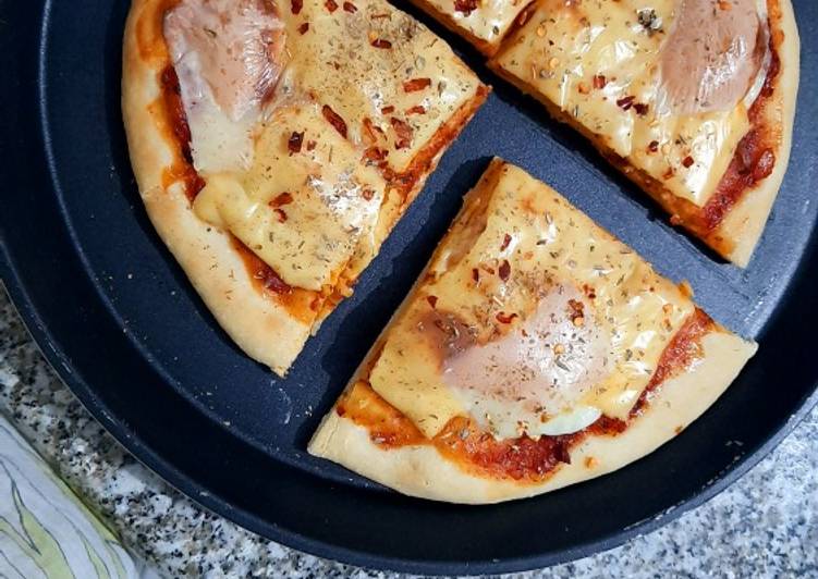 Simple Way to Prepare Ultimate Pizza Margerita