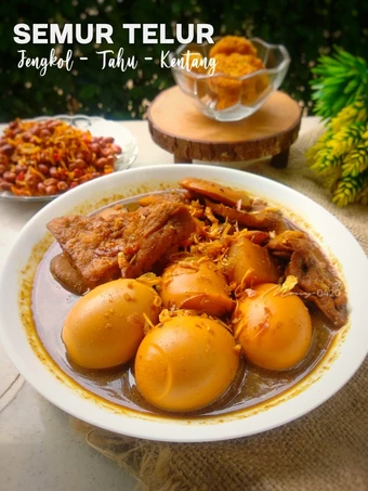 Langkah Gampang Membuat Resep Semur telur, jengkol, tahu dan kentang yang Bikin Ngiler Anti Ribet, Menggugah Selera