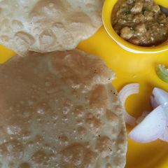A picture of Chole bhature.