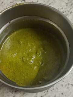 முடக்கத்தான் சட்னி(mudakkatthan chutney recipe in tamil) செய்முறை முக்கிய புகைப்படம்