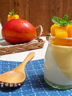 芒果雙色鮮奶酪 的食譜成品照片