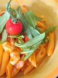 Penne rigate con speck, pomodorini e rucola selvatica🥓🍅🌿