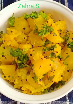 A picture of Dry Aloo sabzi.
