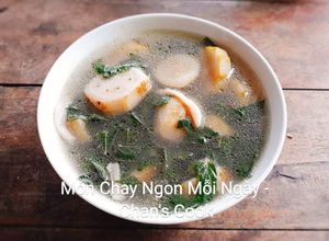 Hình của món Canh chuối nấu lá lốt chay.