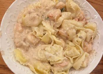 Ultimate Serving Recipe Classic chicken pasta Alfredo Delicious Steady