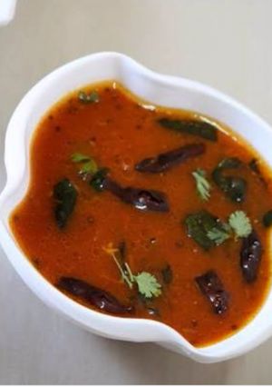 தக்காளி ரசம் (Thakkaali rasam recipe in tamil) செய்முறை முக்கிய புகைப்படம்