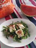 Primosale piastrato con rucola e tzatziki all'anguria