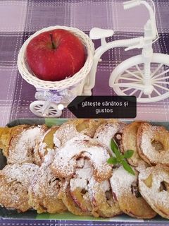 O poză a rețetei Inele de mere cu scorțișoară.