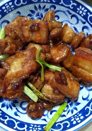 鹹甜下飯の私房紅燒炒五花 的食譜成品照片