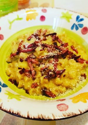 Foto di Pasta e patate con provola affumicata e guanciale croccante