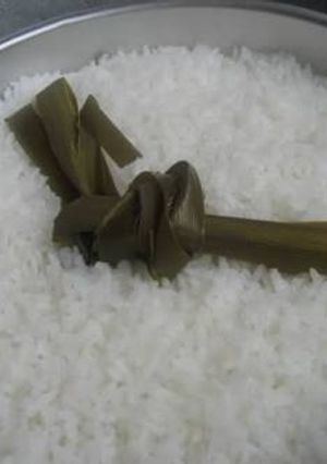 Foto resep Menanak Nasi di dandang