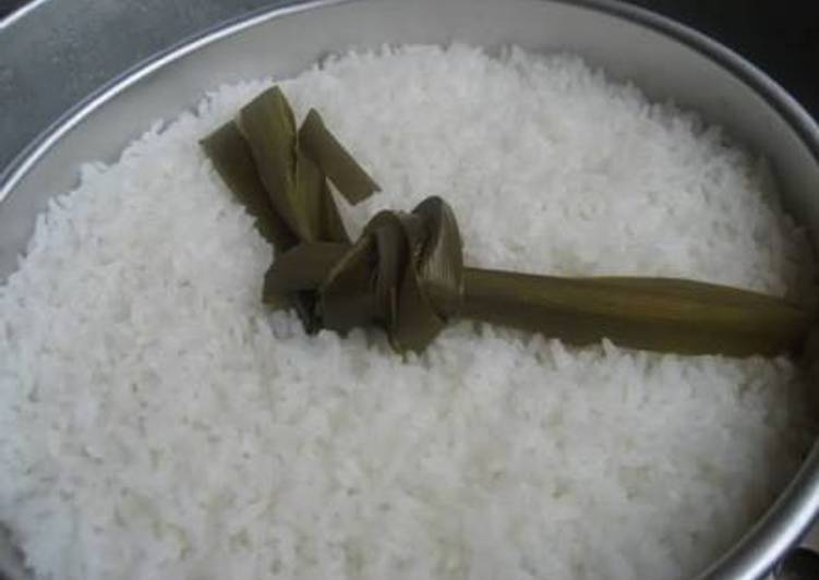 Langkah Mudah untuk Membuat Menanak Nasi di dandang Anti Gagal