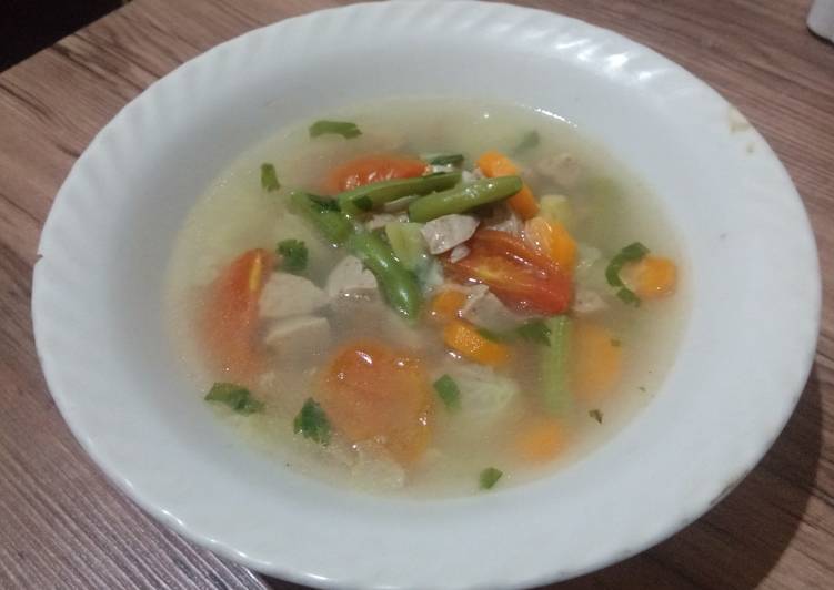 • Sayur Sop Bakso