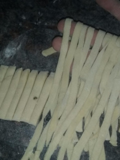 Una foto de Fideos caseros con salsa de tomates natural