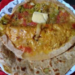 A picture of Veggie paratha.