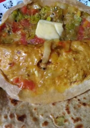 A picture of Veggie paratha.