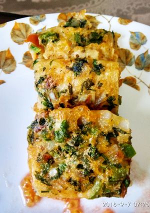 A picture of Egg less mini bread omelette.