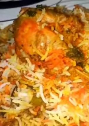 A picture of Chicken Dum Biryani.