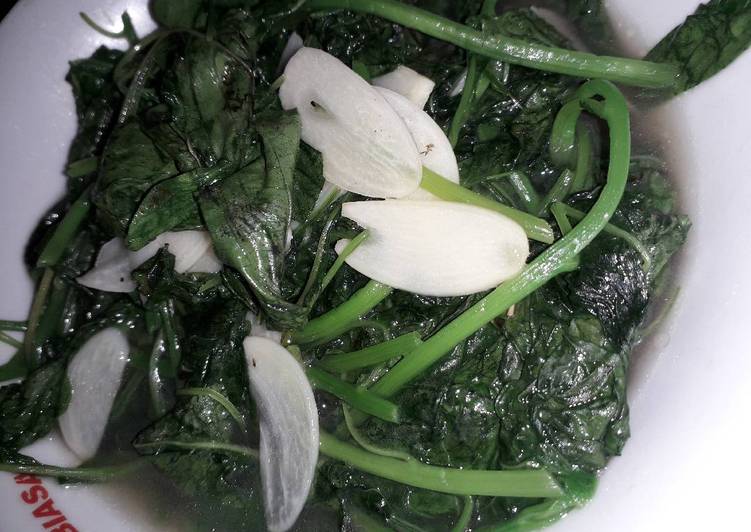Tumis Bayam Bawang Putih