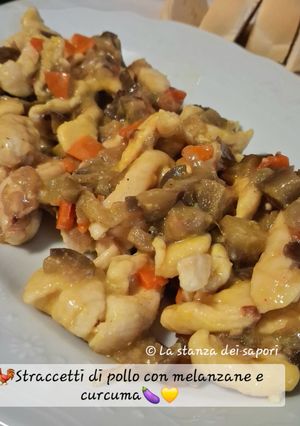 Foto di 🐓Straccetti Di Pollo Con Melanzane E Curcuma🍆💛