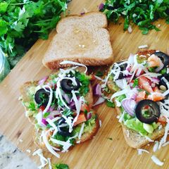 A picture of Dad's Avocado Veggie Sandwich.