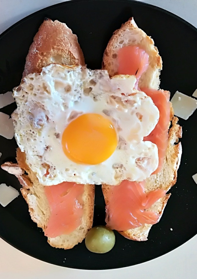Una foto de Huevo caprichoso