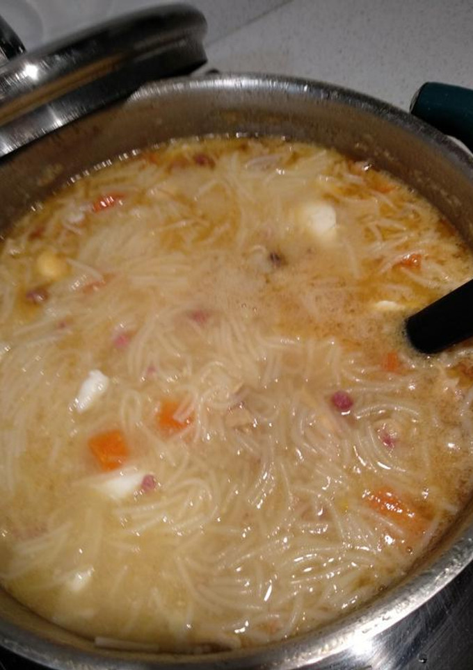 Una foto de Sopa de picadillo