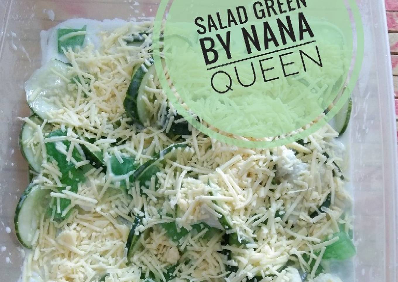 Salad green by Nana Queen