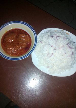 A picture of Rice and fish stew.