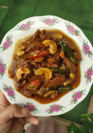 Foto resep Sapi Lada Hitam Kacang Mede