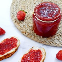 A picture of Chunky Strawberry Jam.