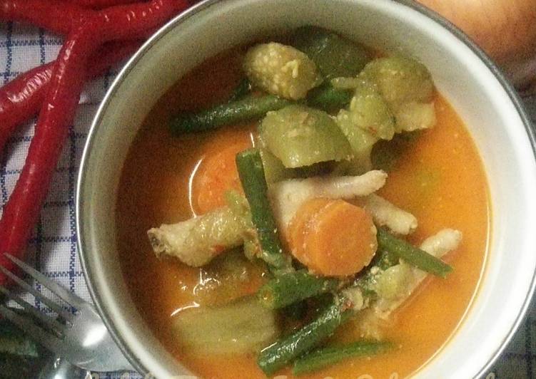 Cara Gampang Menyiapkan Lodeh Terong Ijo &amp; Ceker, Enak