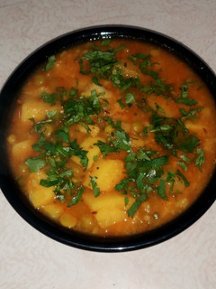 आलू मटर की सब्जी (Aloo Matar ki sabzi recipe in hindi) रेसिपी मुख्य फोटो