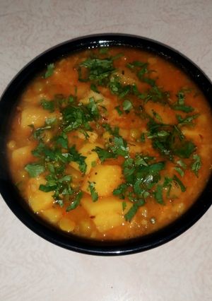 आलू मटर की सब्जी (Aloo Matar ki sabzi recipe in hindi) रेसिपी मुख्य फोटो