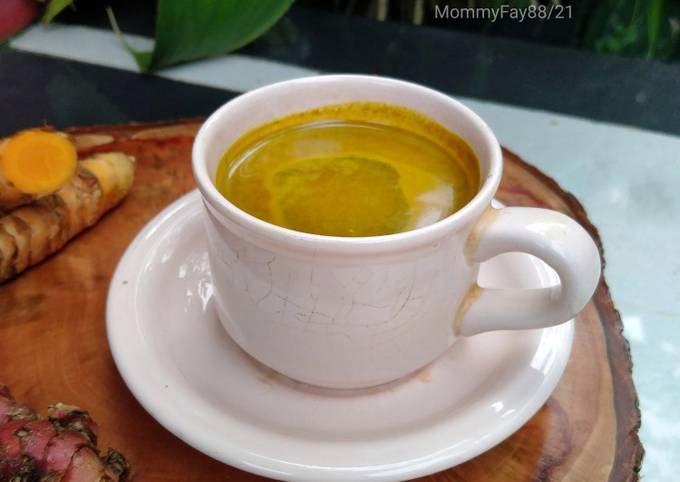 Bagaimana Menyiapkan Teh Kunyit / Turmeric Tea (Haldi Wali Chay), Menggugah Selera