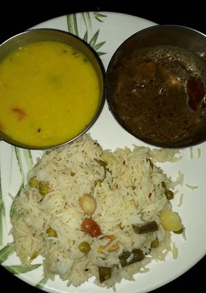 A picture of Vegetables pulao.
