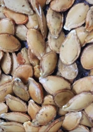 Una foto de Semillas de zapallo/calabaza crocantes, ricas y súper fáciles