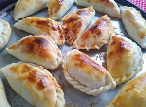 Una foto de Empanadas de pollo