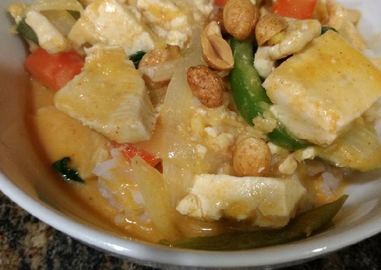How to Prepare Homemade Sweet Panang Curry