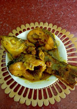 কাঁচা আমের পাল্প দিয়ে রুই মাছ (kanca aamer pulp diye rui mach recipe in Bengali) রেসিপির প্রধান ছবি