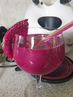 Una foto de Dragon Fruit (pitaya) smoothie
