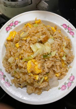 高麗菜小魚蛋炒飯 的食譜成品照片