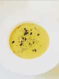 Kokosmilch-, Ingwer- und Karotten-Suppe