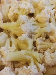 عکسی از دستور پفک گل کلم