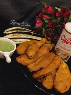 बैंगन के पकौड़े (Baigan ke pakode recipe in Hindi) रेसिपी मुख्य फोटो