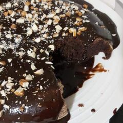 A picture of Choco cake in fry pan.