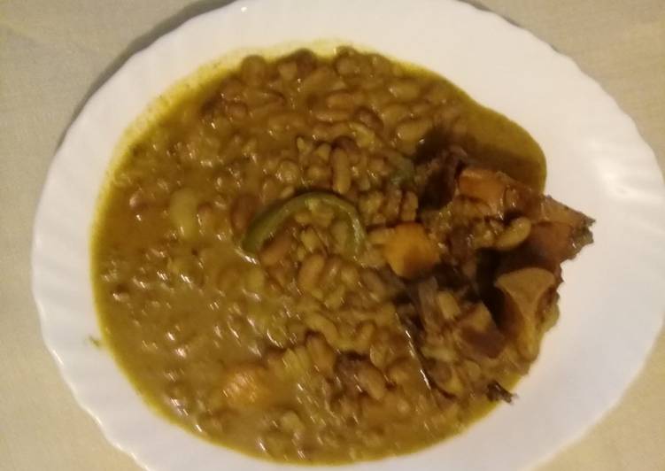 Brown beans with bones
