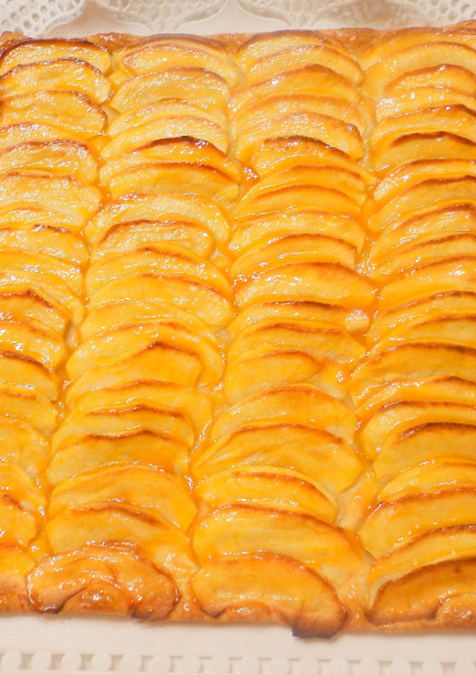 Una foto de Coca crujiente de manzana