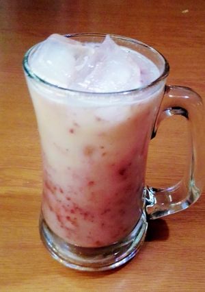 Una foto de Soda de Yakult con Fresas