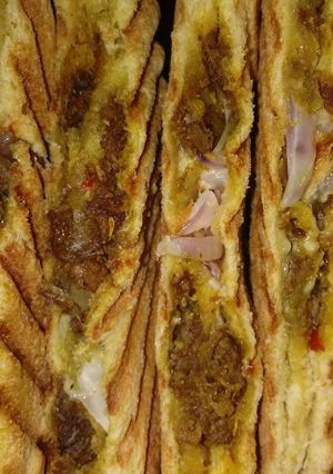 A picture of Beef sandwich.